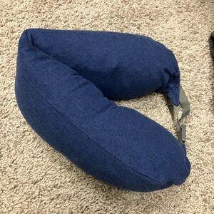 Muji travel pillow